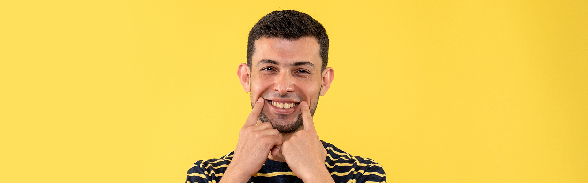 Brushing Every Day but Teeth Still Yellow? Discover the Causes